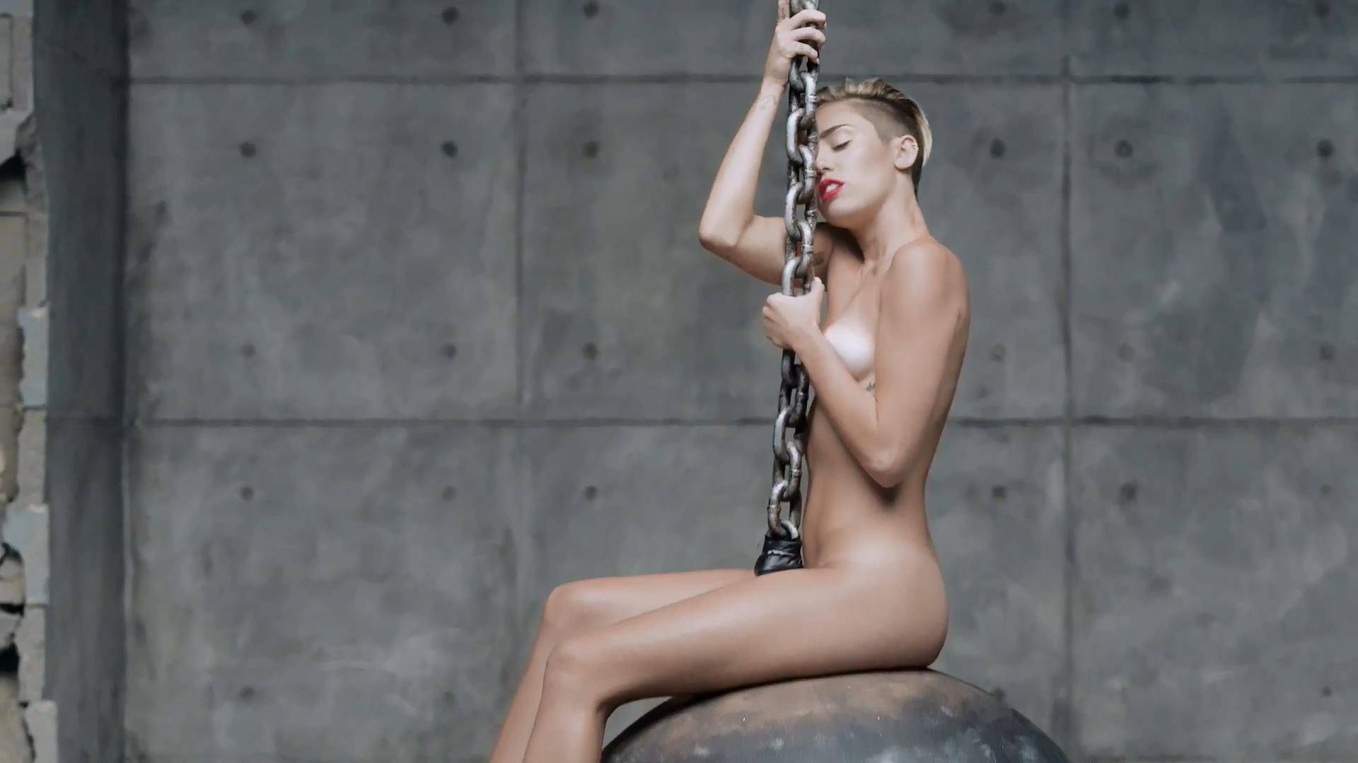 Miley-Cyrus-32.jpg